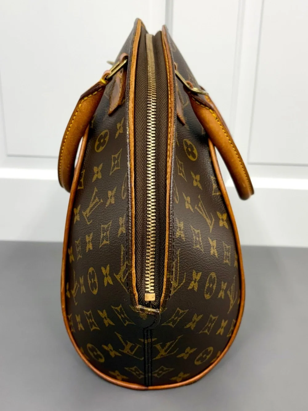 Vintage Louis Vuitton Ellipse MM Satchel Handbag Monogram Canvas